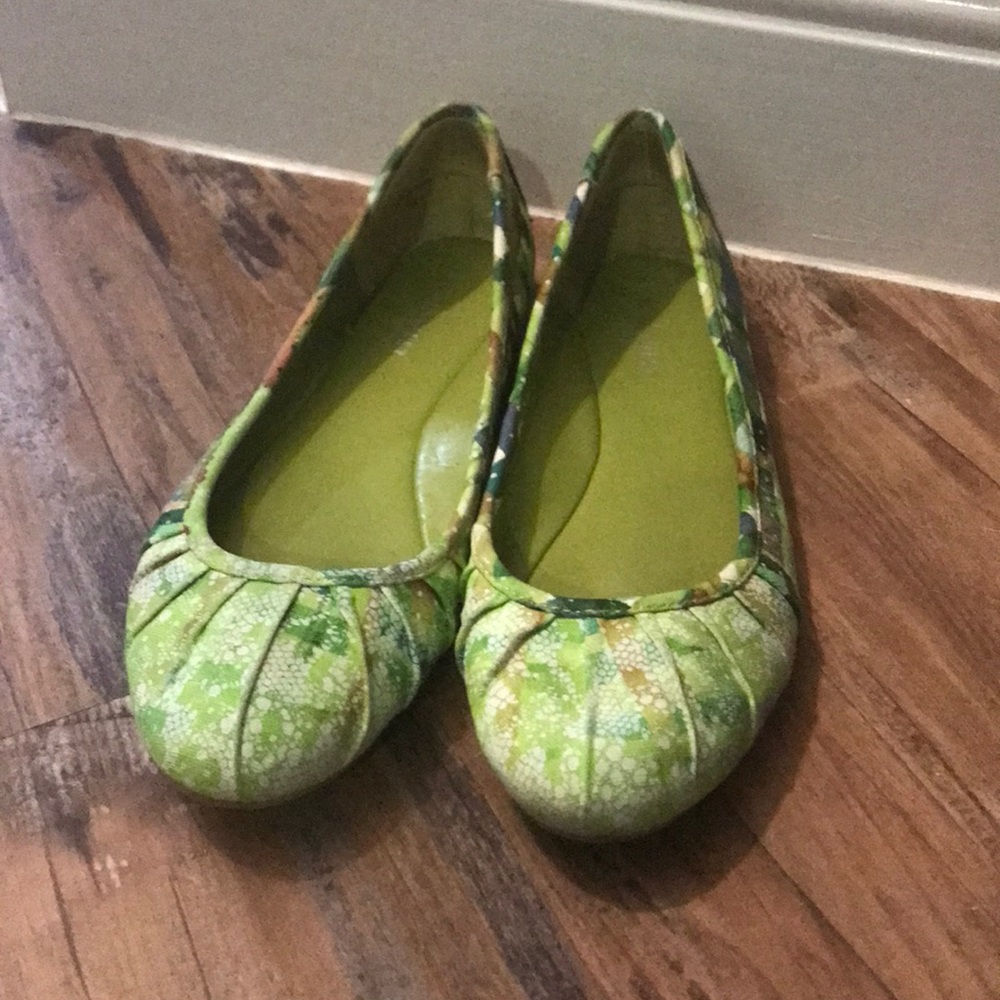 Nine West Flat
